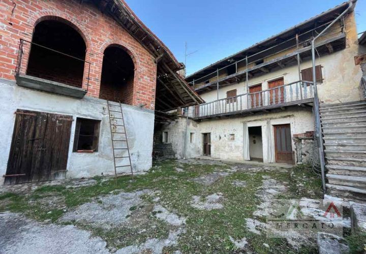 Landejendom i Polcenigo, Pordenone, Polcenigo - € 50.000 | Ref: 2155-065 - foto 1