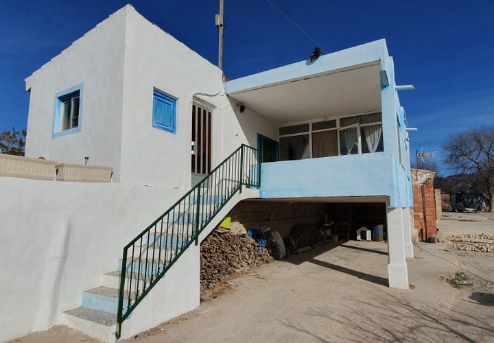 Finca i Sax, Alicante, Sax - € 300.000 | Ref: Paco Finca - foto 1