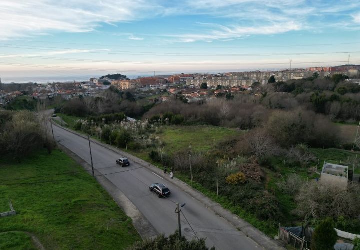 Helårsgrund i Espinho, Aveiro, Espinho - € 800.000 | Ref: AR-8284 - foto 1