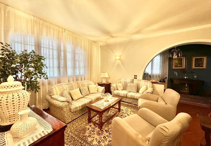 Villa a Pietrasanta, Lucca, Pietrasanta - € 3.500/mes | Ref: 2073 - foto 1