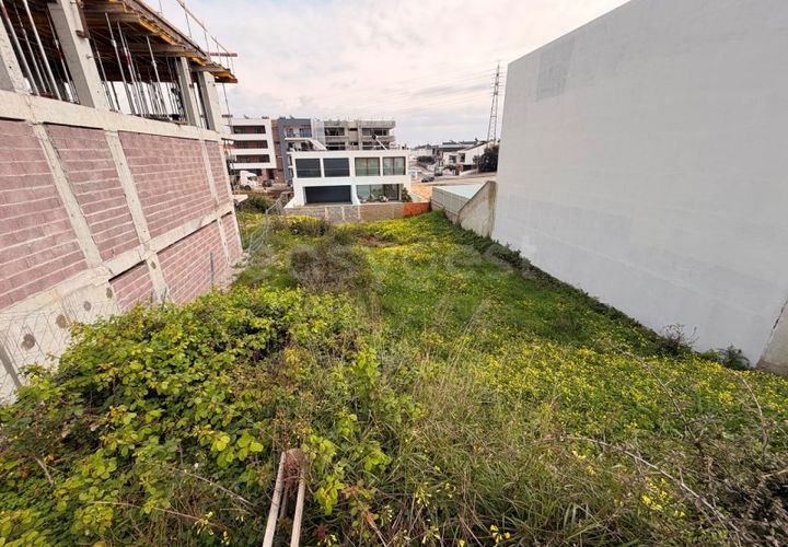 Helårsgrund i Setubal, Setubal, Setubal - € 155.000 | Ref: ST94687AC - foto 1