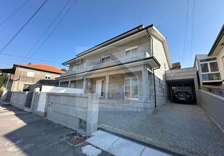 Villa i Cabeca Santa, Porto, Cabeca Santa - € 350.000 | Ref: 1036 - foto 1