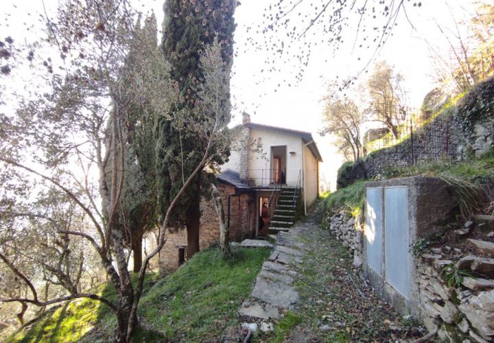Villa a Rapallo, Genoa, Rapallo - € 220.000 | Ref: A1231 - foto 1