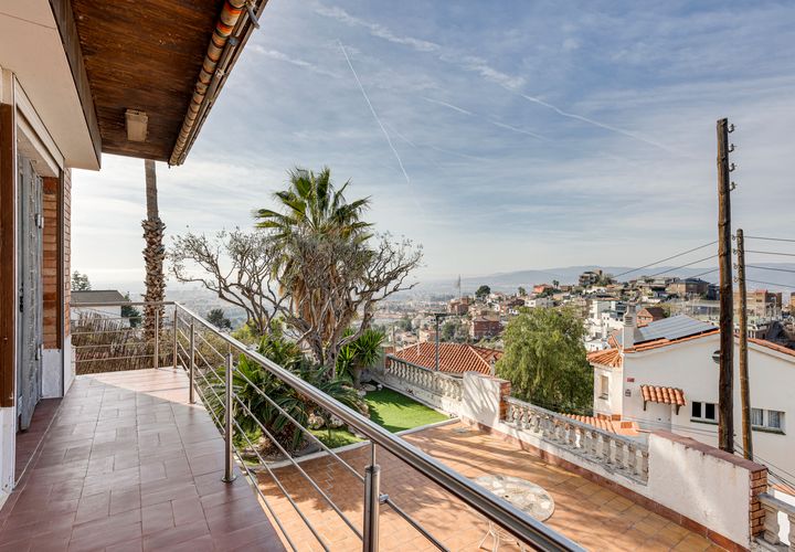 Rækkehus i Esplugues De Llobregat, Barcelona, Esplugues De Llobregat - € 1.100.000 | Ref: SGER_2696 - foto 1
