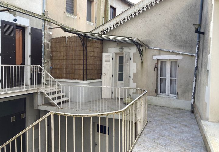 Byhus i Confolens, Charente, Confolens - € 93.500 | Ref: 28254 - foto 1