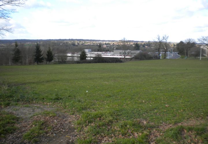 Helårsgrund i Confolens, Charente, Confolens - € 99.000 | Ref: 33632 - foto 1