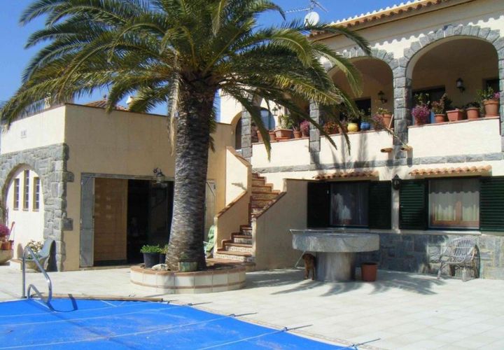 Villa a Empuriabrava, Gerona, Empuriabrava - € 795.000 | Ref: 111202 - foto 1
