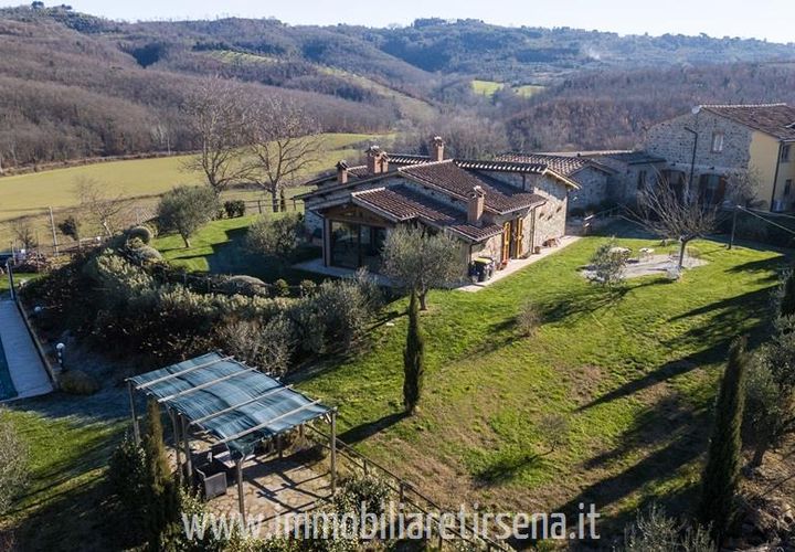 Farm hus i Fabro, Terni, Fabro - € 1.850.000 | Ref: CS488 - foto 1