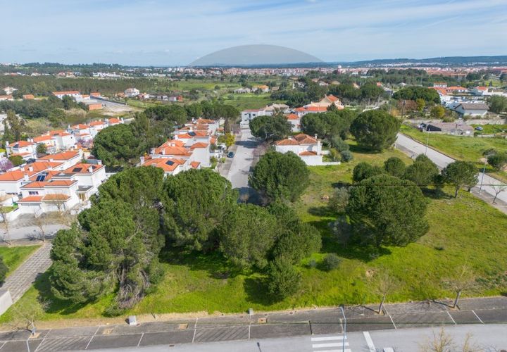 Helårsgrund i Entroncamento, Santarem, Entroncamento - € 30.000 | Ref: C0269-01734 - foto 1