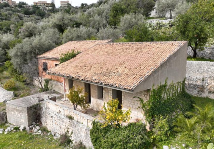 Landejendom i Modica, Ragusa, Modica - € 120.000 | Ref: L 1944 - foto 1