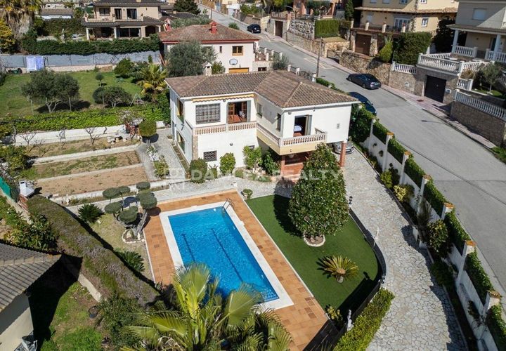 Villa i Lloret De Mar, Gerona, Lloret De Mar - € 590.000 | Ref: 74284 - foto 1
