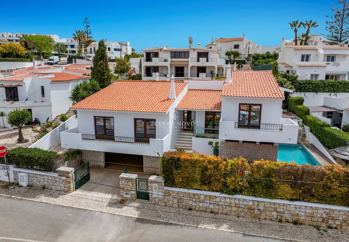 Villa i Albufeira, Faro, Albufeira - € 975.000 | Ref: CNV6877 - foto 1