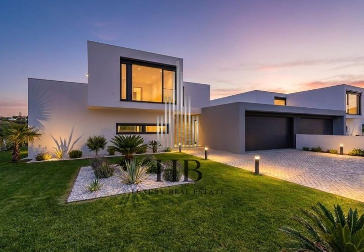 Villa i Almocageme, Lisbon, Almocageme - € 1.400.000 | Ref: HB0518A - foto 1