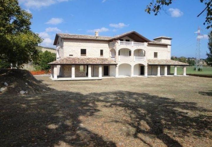 Landejendom i Folignano, Ascoli Piceno, Folignano - € 850.000 | Ref: ST576 - foto 1