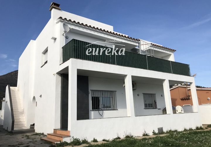 Villa a Roses, Gerona, Roses - € 460.000 | Ref: 1645 - foto 1