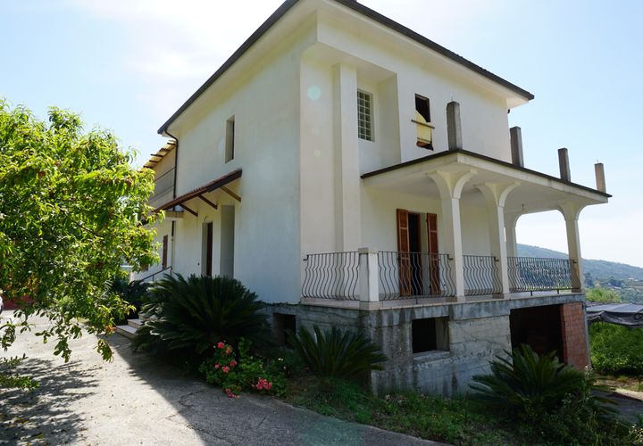 Villa i Vallebona, Imperia, Vallebona - € 540.000 | Ref: AG-DOM F143 - foto 1