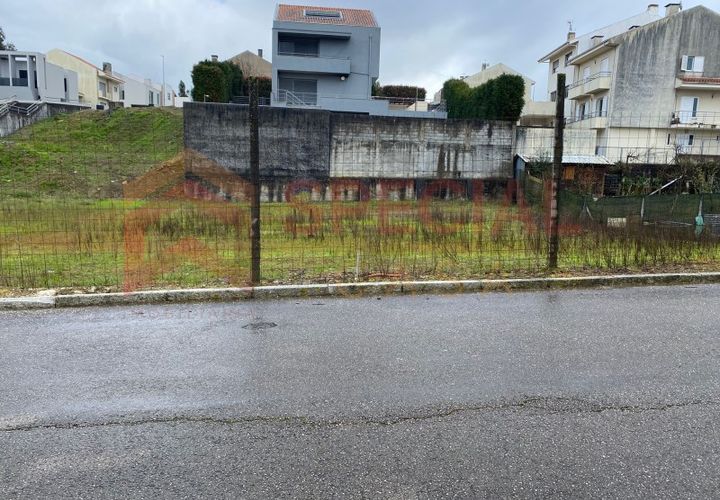 Helårsgrund i Pedroso, Porto, Pedroso - € 65.000 | Ref: TER_1062 - foto 1