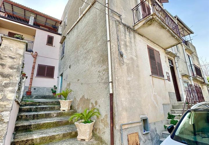 Villa i Chiusa Sclafani, Palermo, Chiusa Sclafani - € 34.000 | Ref: 8682RV32297 - foto 1