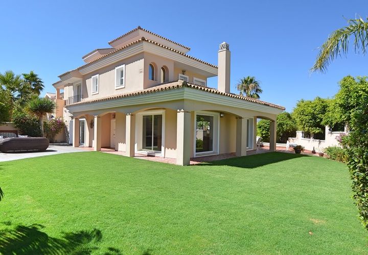 Villa i La Duquesa, Malaga, La Duquesa - € 985.000 | Ref: TPA050203 - foto 1