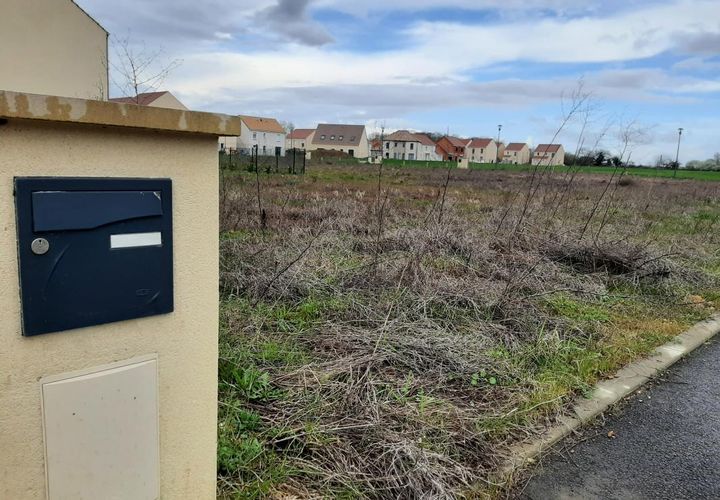 Terra a Saint-Vrain, Essonne, Saint-Vrain - € 129.000 | Ref: sk_St-Vrain3 - foto 1