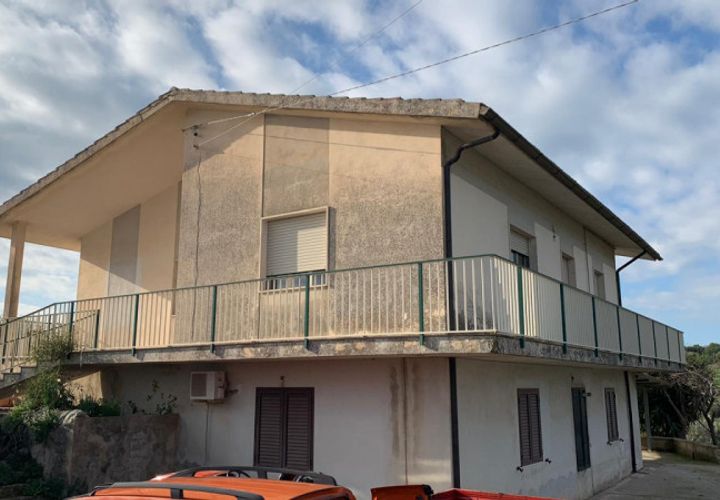 Villa i Modica, Ragusa, Modica - € 180.000 | Ref: L 1793 - foto 1