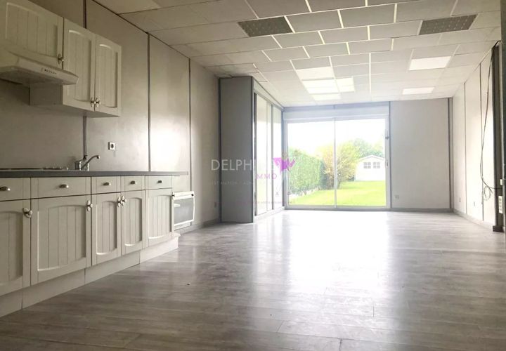 Erhvervsejendom i Englos, Nord, Englos - € 244.000 | Ref: 84392674 - foto 1