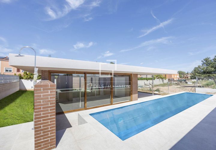 Villa i Riba-Roja De Turia, Valencia, Riba-Roja De Turia - € 590.000 | Ref: VAL49489 - foto 1