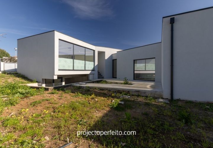 Villa a Esmoriz, Aveiro, Esmoriz - € 650.000 | Ref: 3597 - foto 1