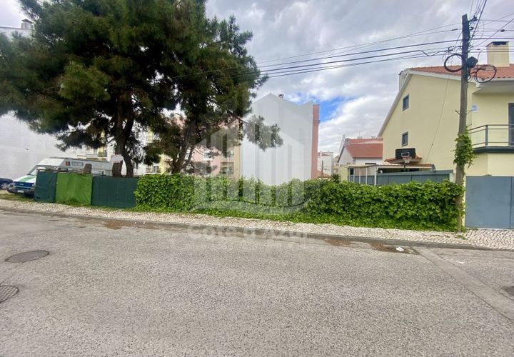 Helårsgrund i Quinta do Conde, Setubal, Quinta do Conde - € 150.000 | Ref: 9664 - foto 1