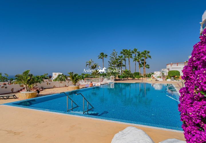 Bungalou a Torviscas, Tenerife, Torviscas - € 630.000 | Ref: 8823 - foto 1