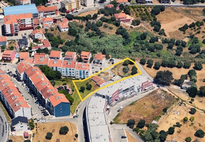 Helårsgrund i Alverca do Ribatejo, Lisbon, Alverca do Ribatejo - € 1.300.000 | Ref: ZMPT565378 - foto 1