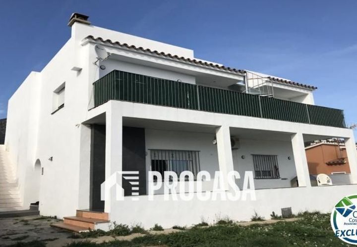 Villa a Roses, Gerona, Roses - € 460.000 | Ref: 3195 - foto 1