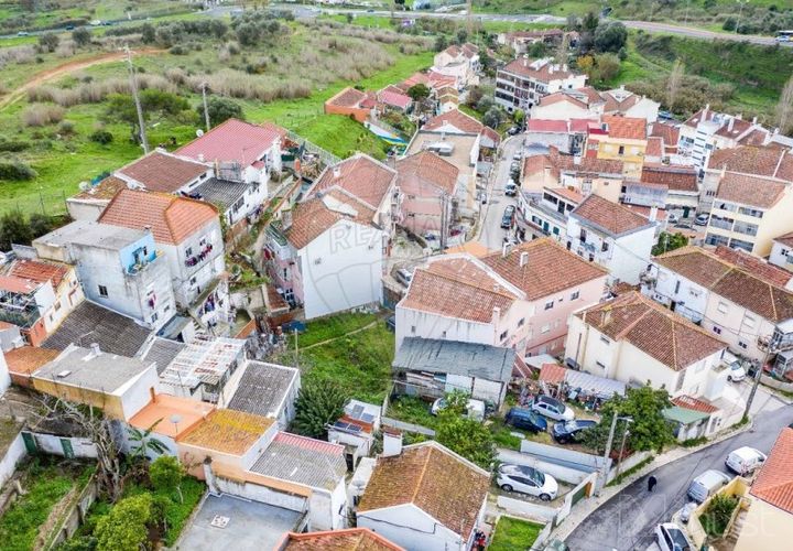 Helårsgrund i Odivelas, Lisbon, Odivelas - € 405.000 | Ref: 124151135-24 - foto 1