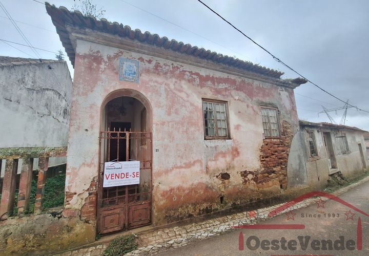Villa i Cadaval, Lisbon, Cadaval - € 90.000 | Ref: 011-2024 - foto 1