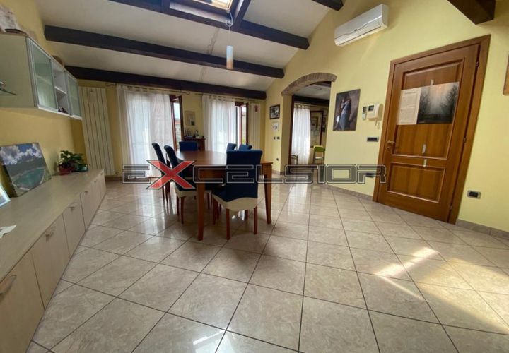 Villa i Adria, Rovigo, Adria - € 385.000 | Ref: AD0026V-L - foto 1