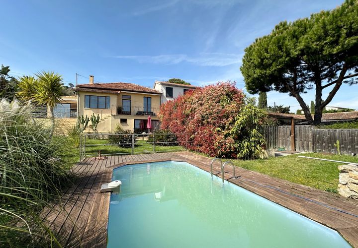 Villa i Vallauris, Alpes-Maritimes, Vallauris - € 1.490.000 | Ref: 83620405 - foto 1