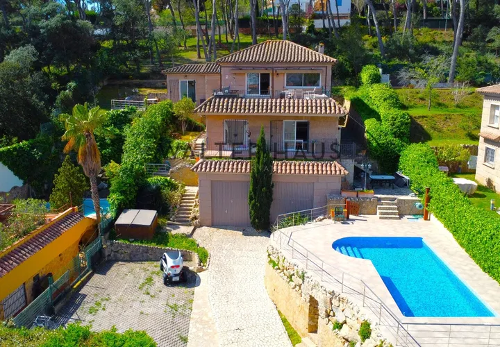 Villa a Calonge, Gerona, Calonge - € 1.700.000 | Ref: P0022V - foto 1