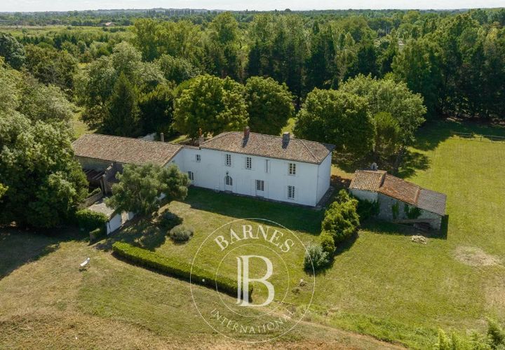 Villa a Arveyres, Gironde, Arveyres - € 495.000 | Ref: M2053 - foto 1