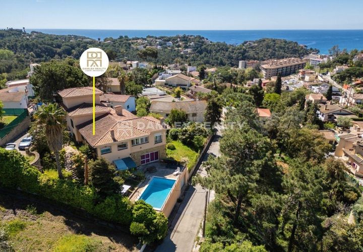 Villa i Lloret De Mar, Gerona, Lloret De Mar - € 650.000 | Ref: 74408 - foto 1