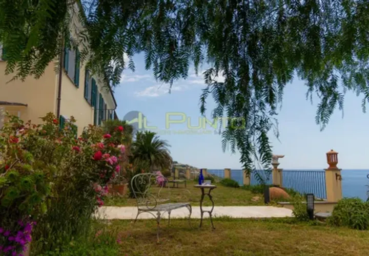 Villa i Sanremo, Imperia, Sanremo - € 1.800.000 | Ref: VGB-595 (2) - foto 1