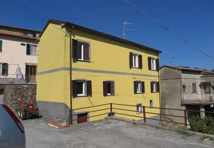 Villa a Tresana, Massa and Carrara, Tresana - € 90.000 | Ref: 472A-159582 - foto 1