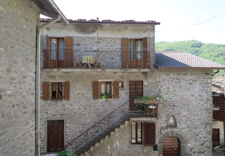 Villa i Bagnone, Massa and Carrara, Bagnone - € 75.000 | Ref: 170-160262 - foto 1