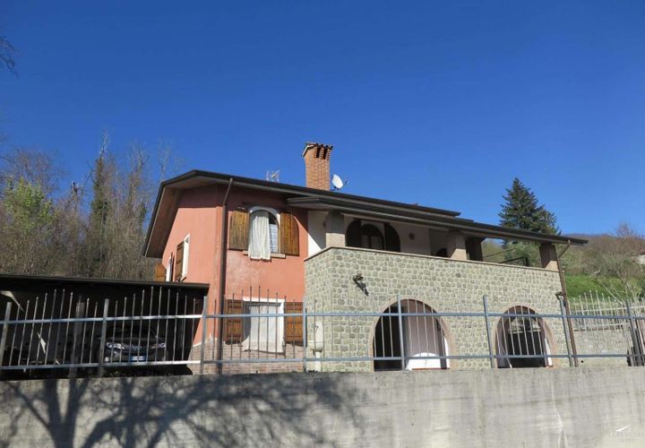 Villa i Bagnone, Massa and Carrara, Bagnone - € 340.000 | Ref: 011-161226 - foto 1
