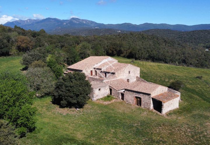 Landejendom i Darnius, Gerona, Darnius - € 900.000 | Ref: GIR42481 - foto 1