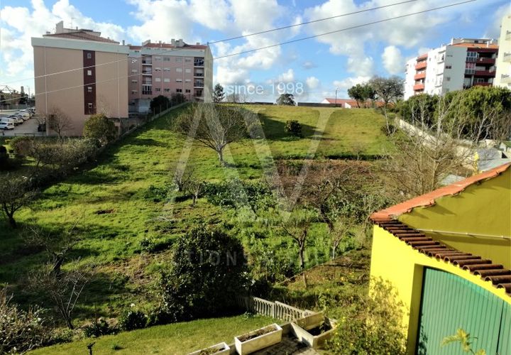 Helårsgrund i Leiria, Leiria, Leiria - € 1.475.000 | Ref: BTL1009 - foto 1