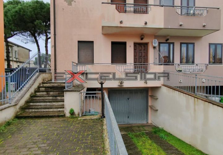 Moradia em banda em Loreo, Rovigo, Loreo - € 88.000 | Ref: LO011V-R - foto 1