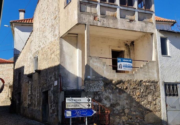 Byhus i Sernancelhe, Viseu, Sernancelhe - € 27.000 | Ref: 91069 - foto 1