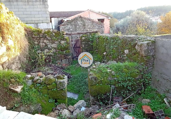 Byhus i Viseu, Viseu, Viseu - € 40.000 | Ref: 2TC2913 - foto 1