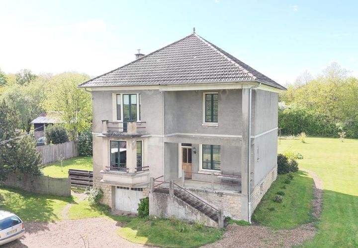Villa a Fours, Nievre, Fours - € 235.000 | Ref: 5685 - foto 1