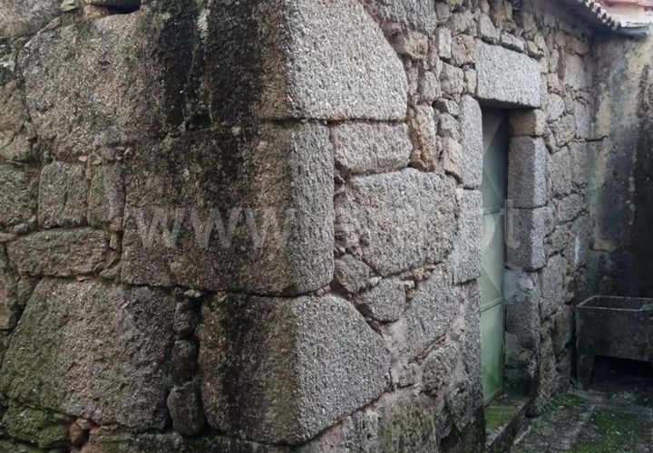 Villa a Gouveia, Guarda, Gouveia - € 10.000 | Ref: 382240020 - foto 1